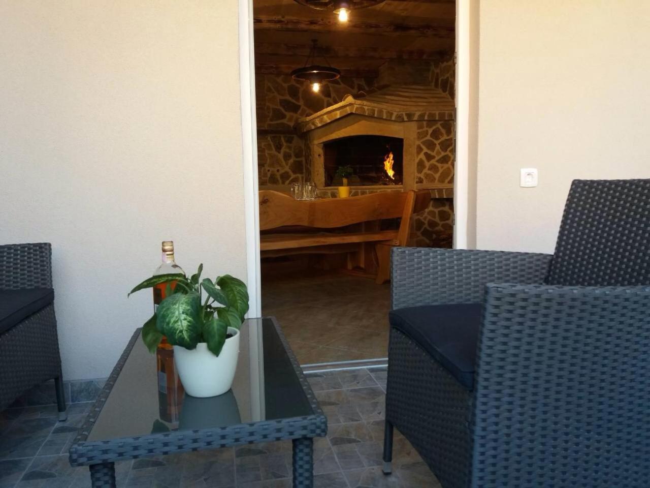 Dalmatian Modern With Tavern Apartment Zadar