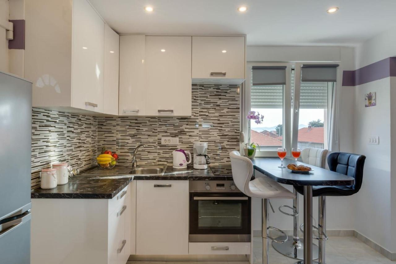 Dalmatian Modern With Tavern Apartment Zadar